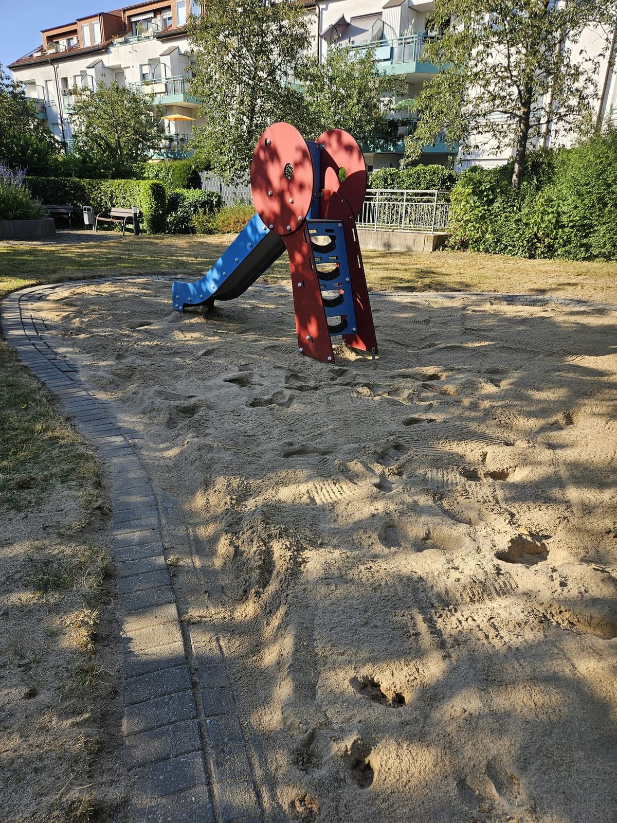 Sandkastenbau und -sanierung 16