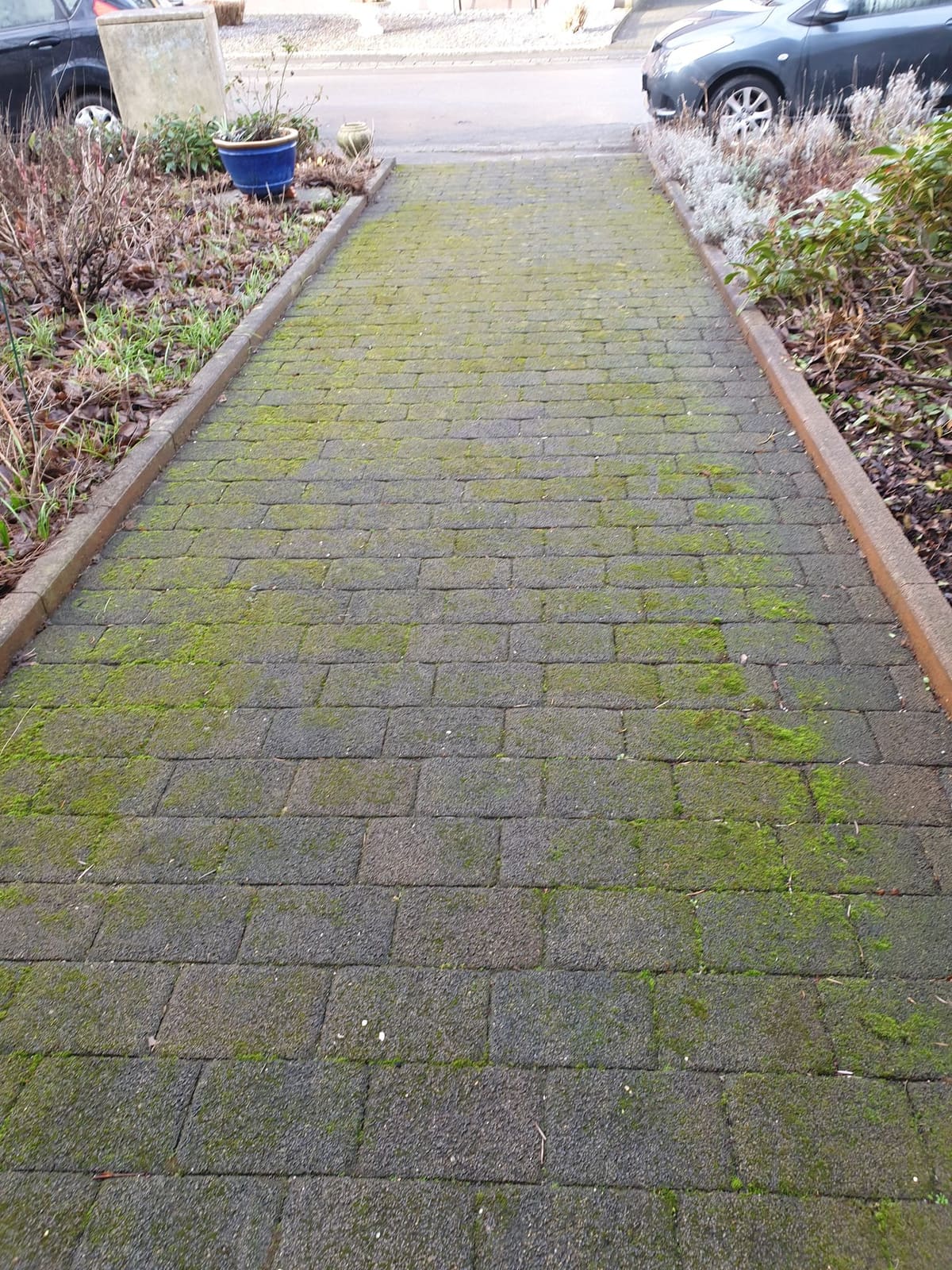Terrassen- und Pflasterreinigung 10