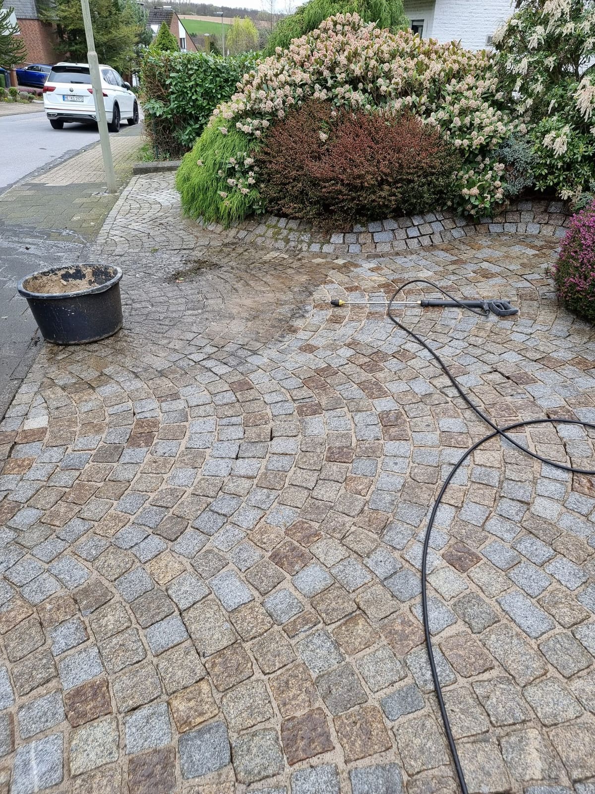 Terrassen- und Pflasterreinigung 22